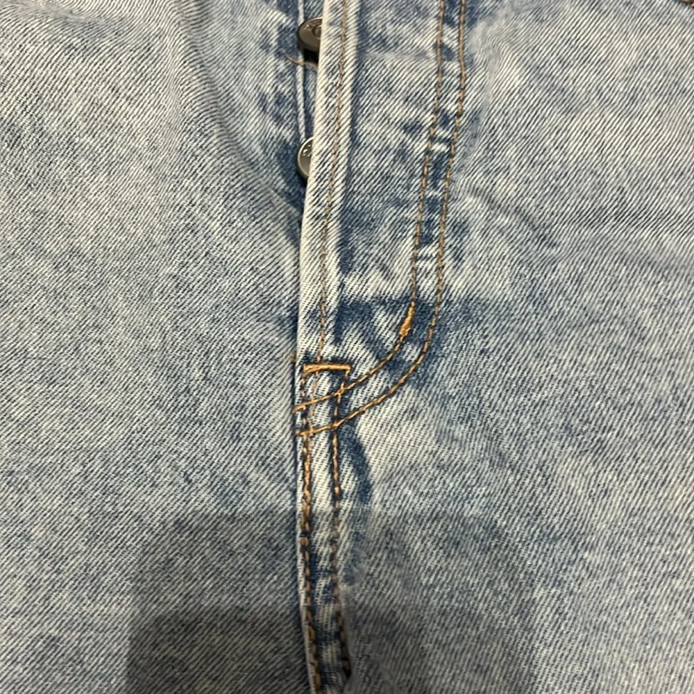 jeans - Picture 2 of 4